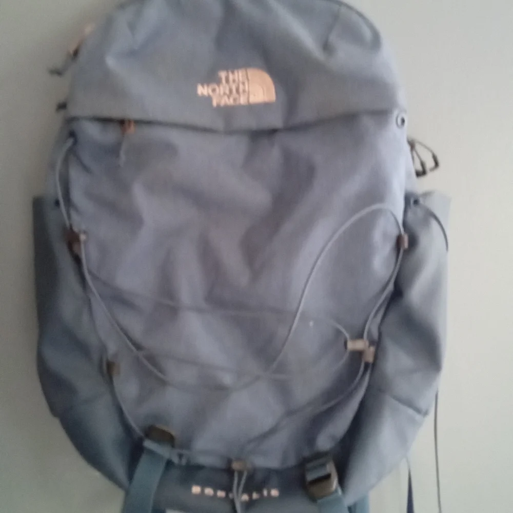 The North Face Borealis Backpack Blue Gray Outdoor School‎ Travel Gear